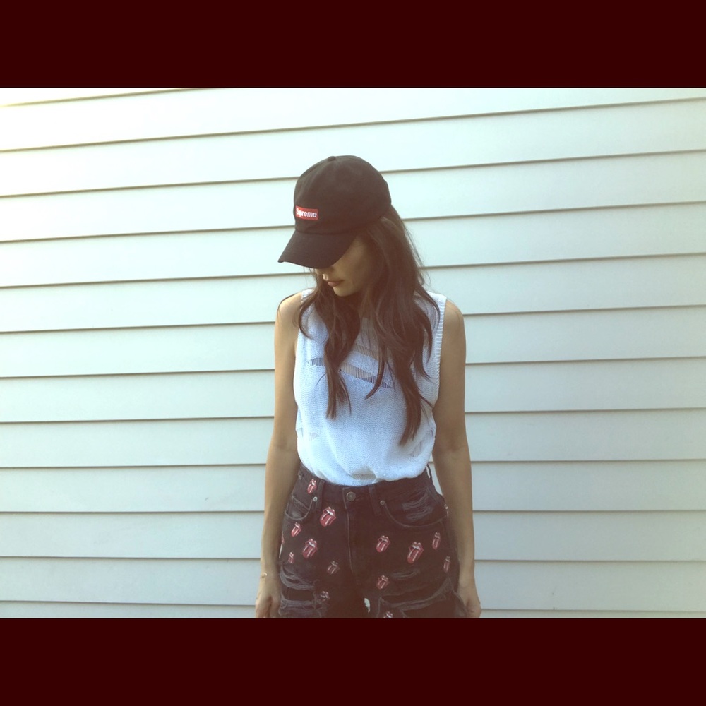 Knit sleeveless sweater